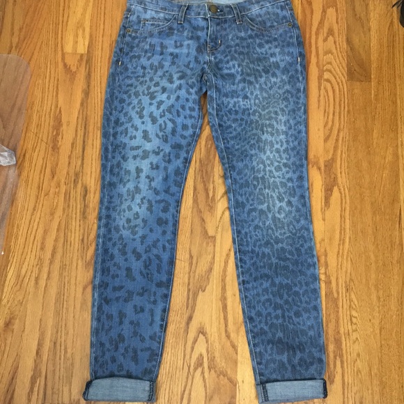 SOLD!! Current/Elliott Indigo Leopard skinny jeans - Picture 6 of 8
